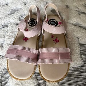 New Livie & Luca light pink Ripple Sandals size 2